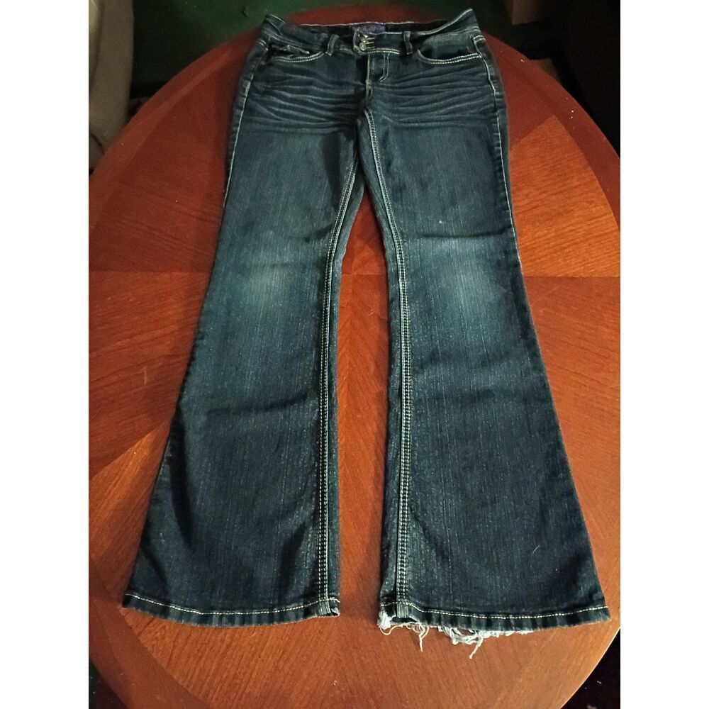 (1122) Deja Bleu New York Denim Jeans - Size: 8